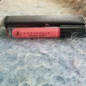Anastasia Beverly Hills lipgloss